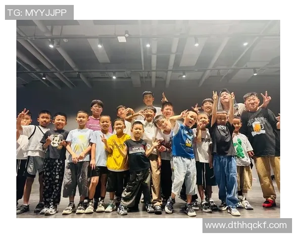 南京街舞队荣登全国街舞技术排行榜第一名引领潮流风尚